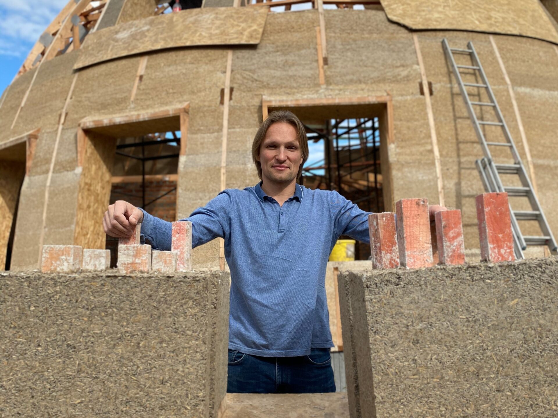 【続編・ウクライナ復興】戦争で爆弾が落とされ続けても「ヘンプ建築」で復興促進を続ける男 HempTODAY Japan